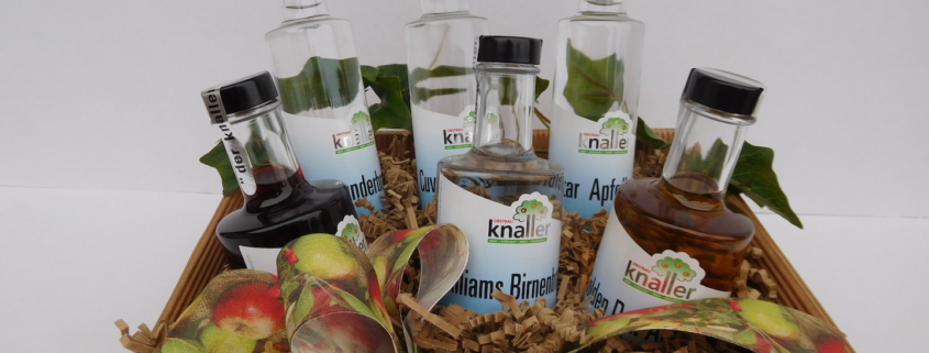 Obstbau Knaller Geschenkskorb Edelbrände und Liköre